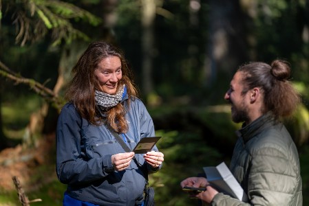 Waldbadenkursteilnehmerin Freut sich 